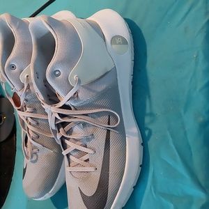 Nike kds size 16 grey and white